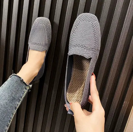 CozyStep - Sklisikre Tøfler for Kvinner med Komfort og Stil Motelys