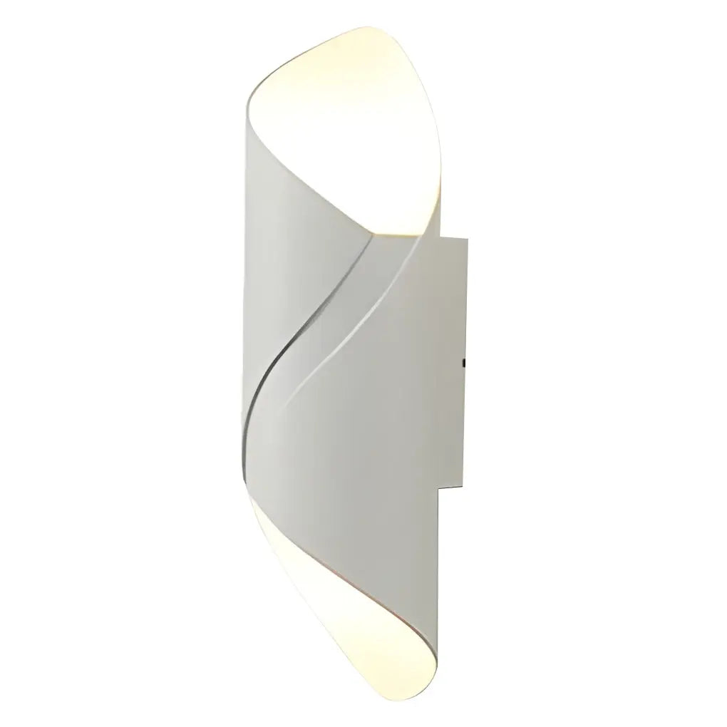 BrightNest - Elegant Utendørs Vegglampe for Sikker Belysning Motelys