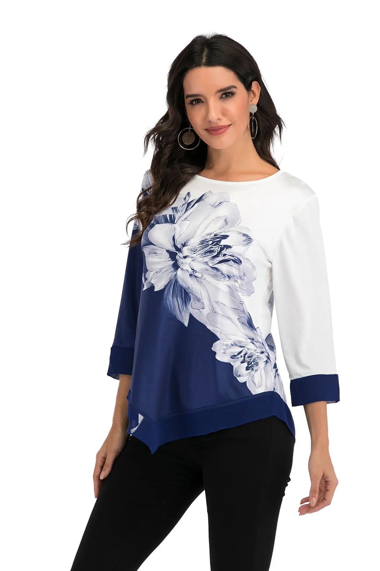 CasualChic - Stilig Bluse med Løs Passform for Komfort og Stil Motelys
