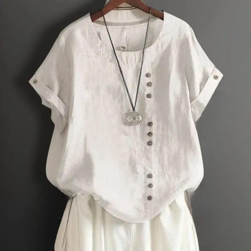 LinenTrend - T-Skjorte i Lin med Elegante Knapperedetaljer for Stiltips Motelys