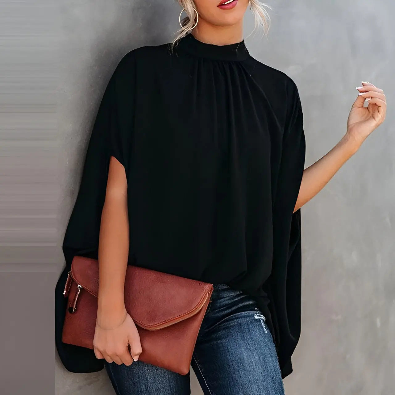 StyleNest - Allsidig Bluse med O-hals for En Kjempefin Look Motelys