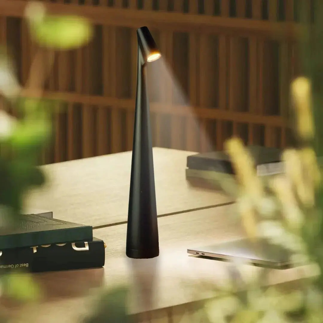GlowBeam - Trådløs LED-Bordlampe for Stilig Belysning Motelys