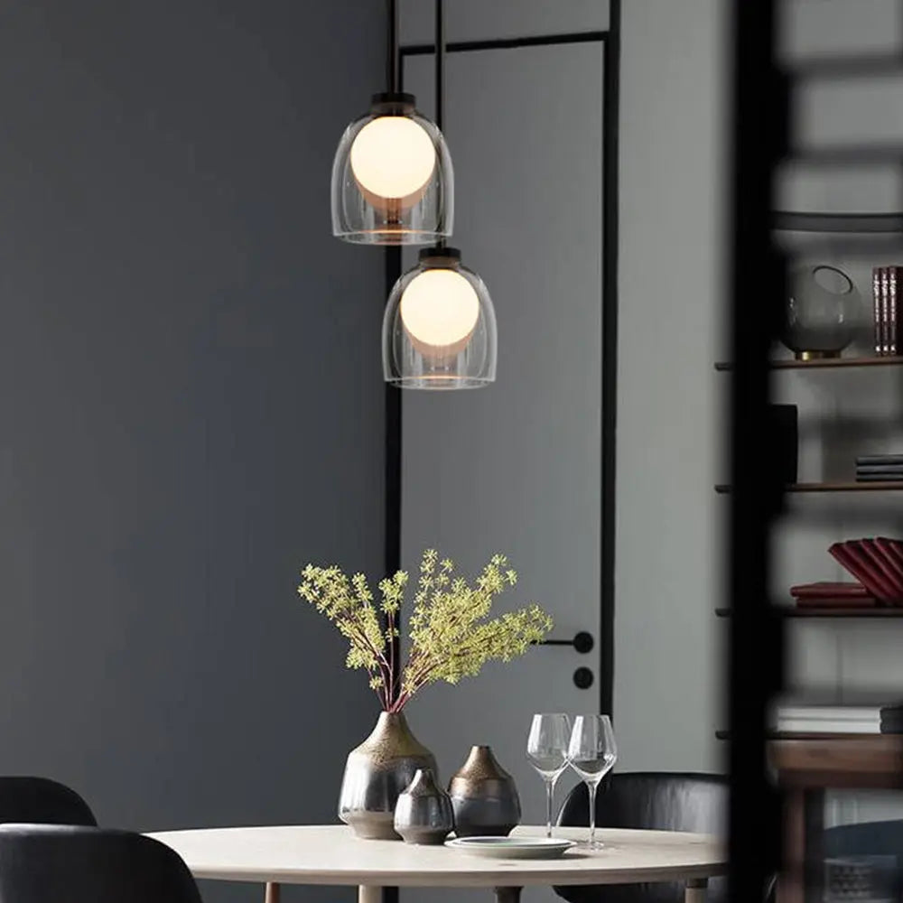 LumiSphere - Trendy Pendel med Lys Glasskule for Elegant Belysning Motelys