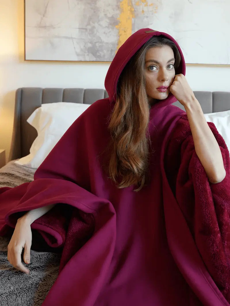 CozyNest - Poncho i Fleece Med Hette for Maksimal Komfort Motelys