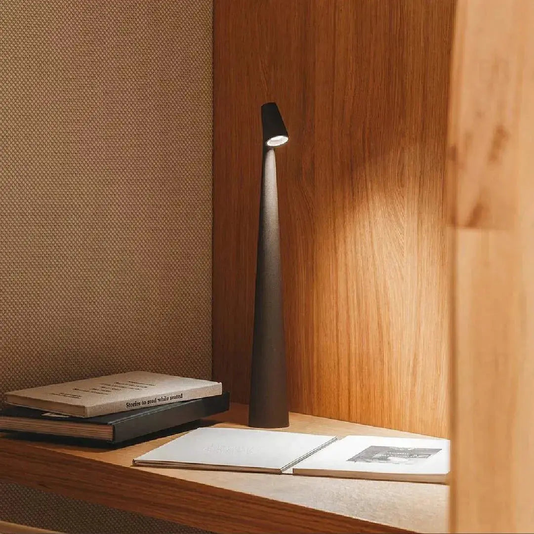 GlowBeam - Trådløs LED-Bordlampe for Stilig Belysning Motelys