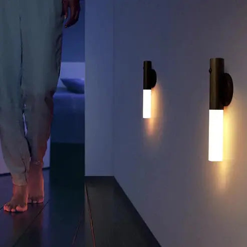 LuxeLight - Oppladbar Lampett i Tre for Stilig Belysning Motelys