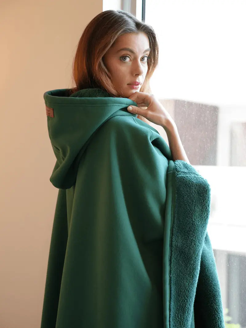 CozyNest - Poncho i Fleece Med Hette for Maksimal Komfort Motelys