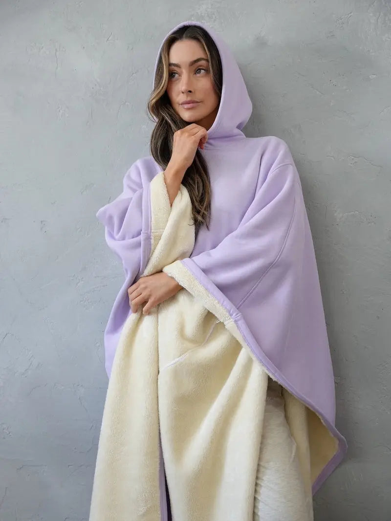 CozyNest - Poncho i Fleece Med Hette for Maksimal Komfort Motelys