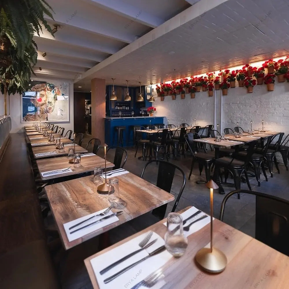Stilfull bordlampe Motelys