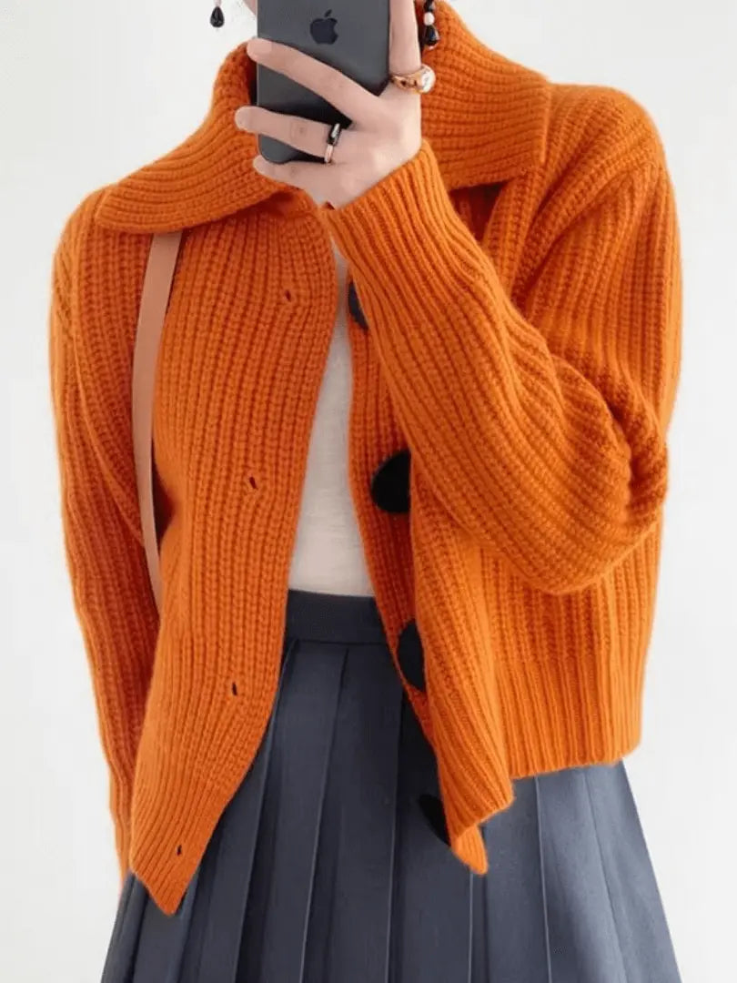 StyleNest - Elegant Cardigan med Knappelukking for Å Gjøre Inntrykk Motelys