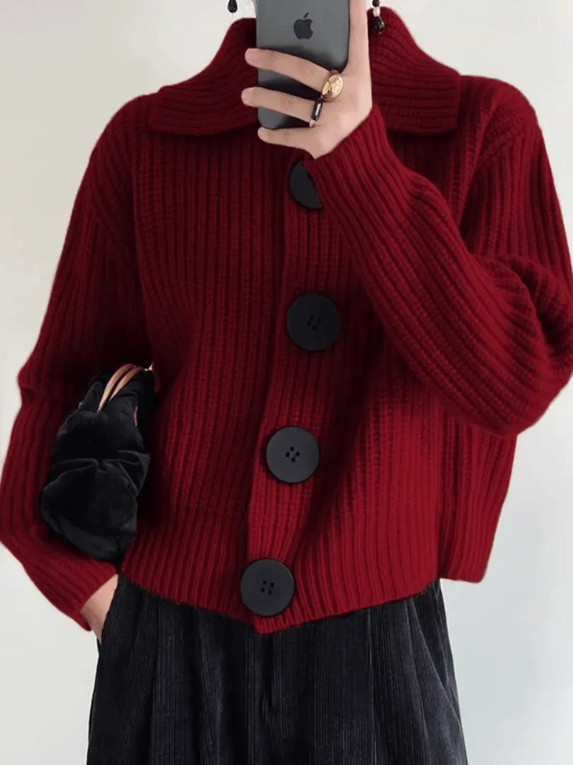 StyleNest - Elegant Cardigan med Knappelukking for Å Gjøre Inntrykk Motelys