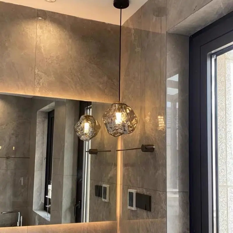 NovaGlow - Stilig Lava Glass Pendellampe for Unik Belysning Motelys