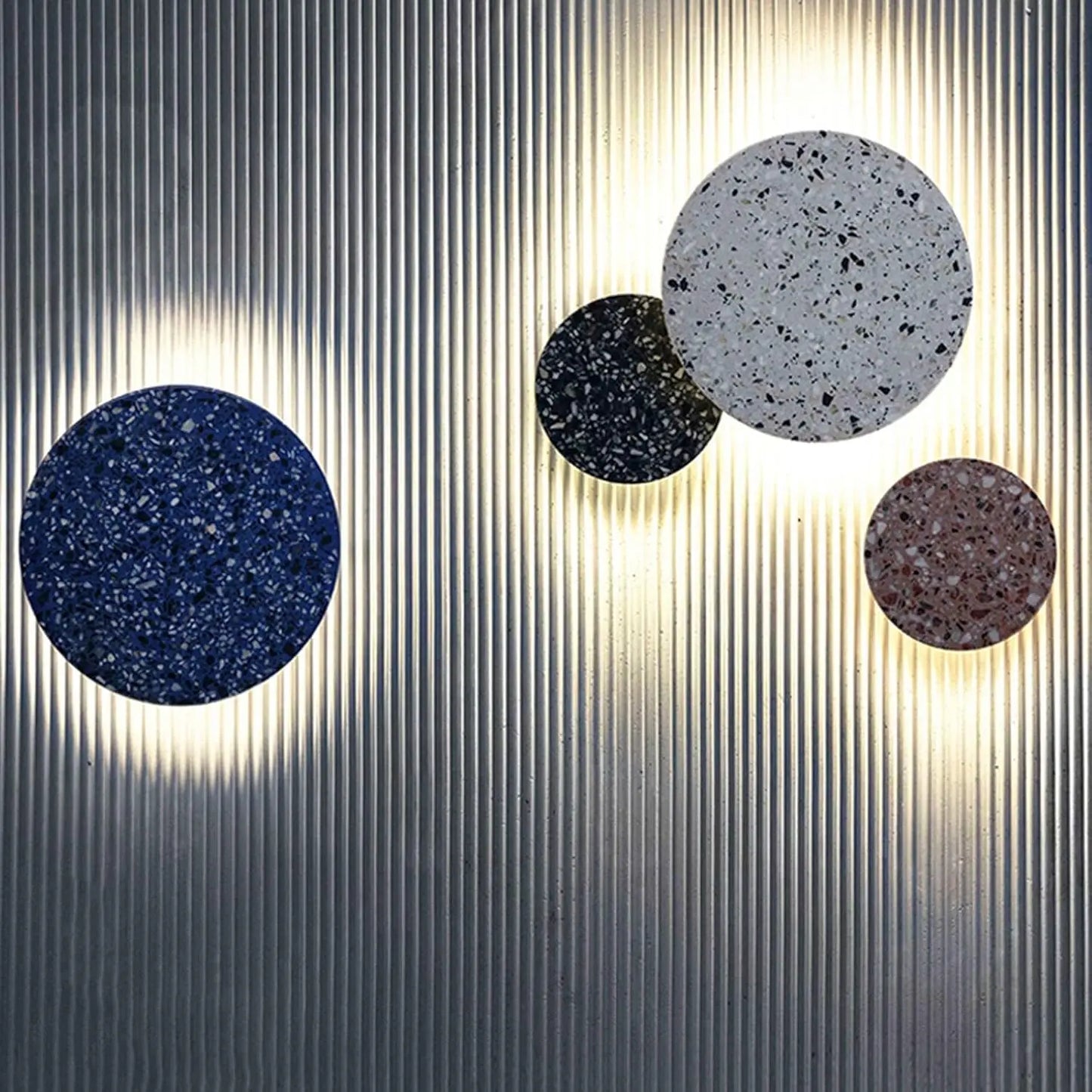 LumenArt - Unik Terrazzo Stibelysning for Moderne Interiør Motelys