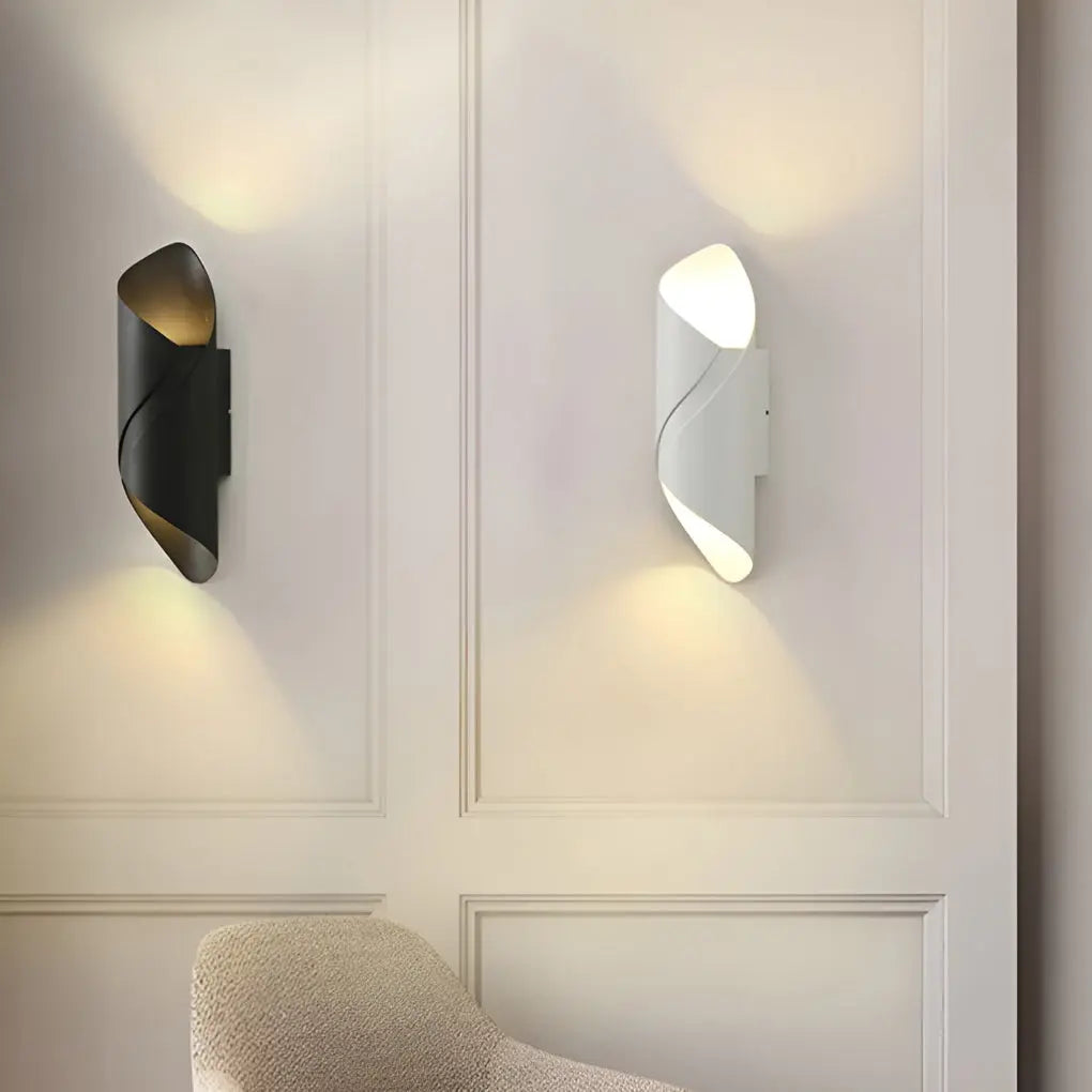 BrightNest - Elegant Utendørs Vegglampe for Sikker Belysning Motelys