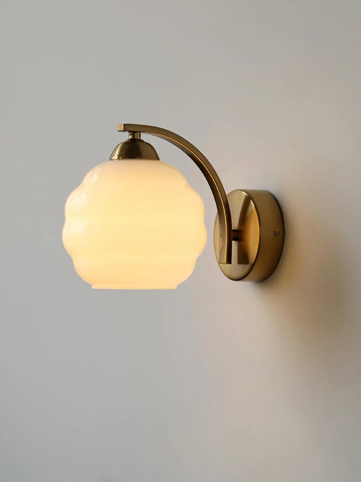 NostalgicLights - Elegant Vintage Vegglampe for Tidøs Atmosfære Motelys