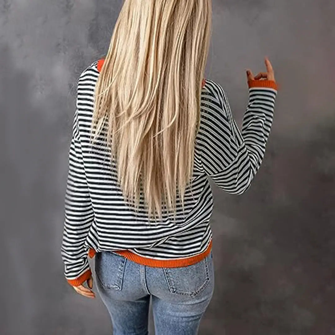 StripeStyle - Trendy Stripete Genser for Hverdagsbruk Motelys