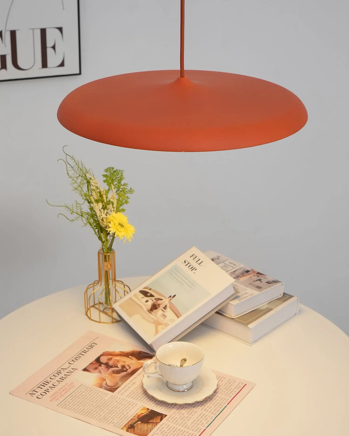 LuxeLight - Stilren Pendellampe for Hjemmekos Motelys