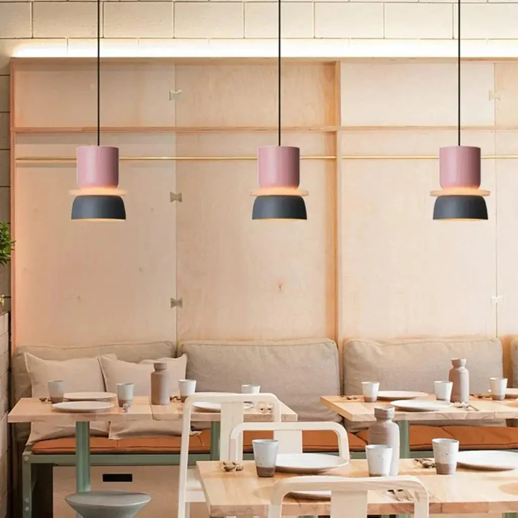 VibrantGlow - Color Block Pendellampe for Et Moderne Hjem Motelys