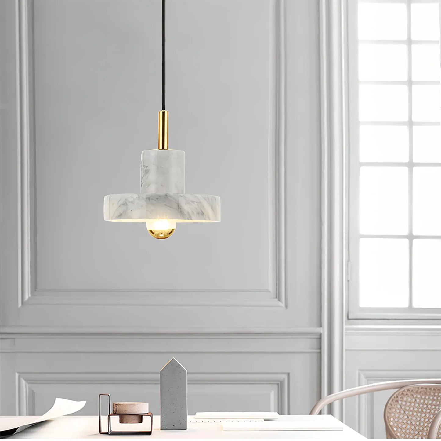 AuraLight - Elegant Marmor Pendellampe for Stilig Belysning Motelys