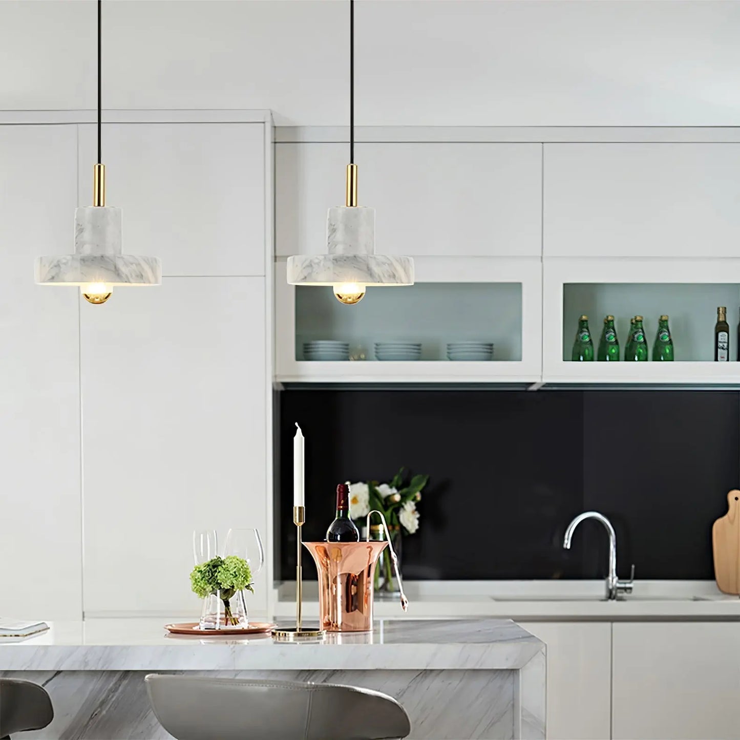 AuraLight - Elegant Marmor Pendellampe for Stilig Belysning Motelys
