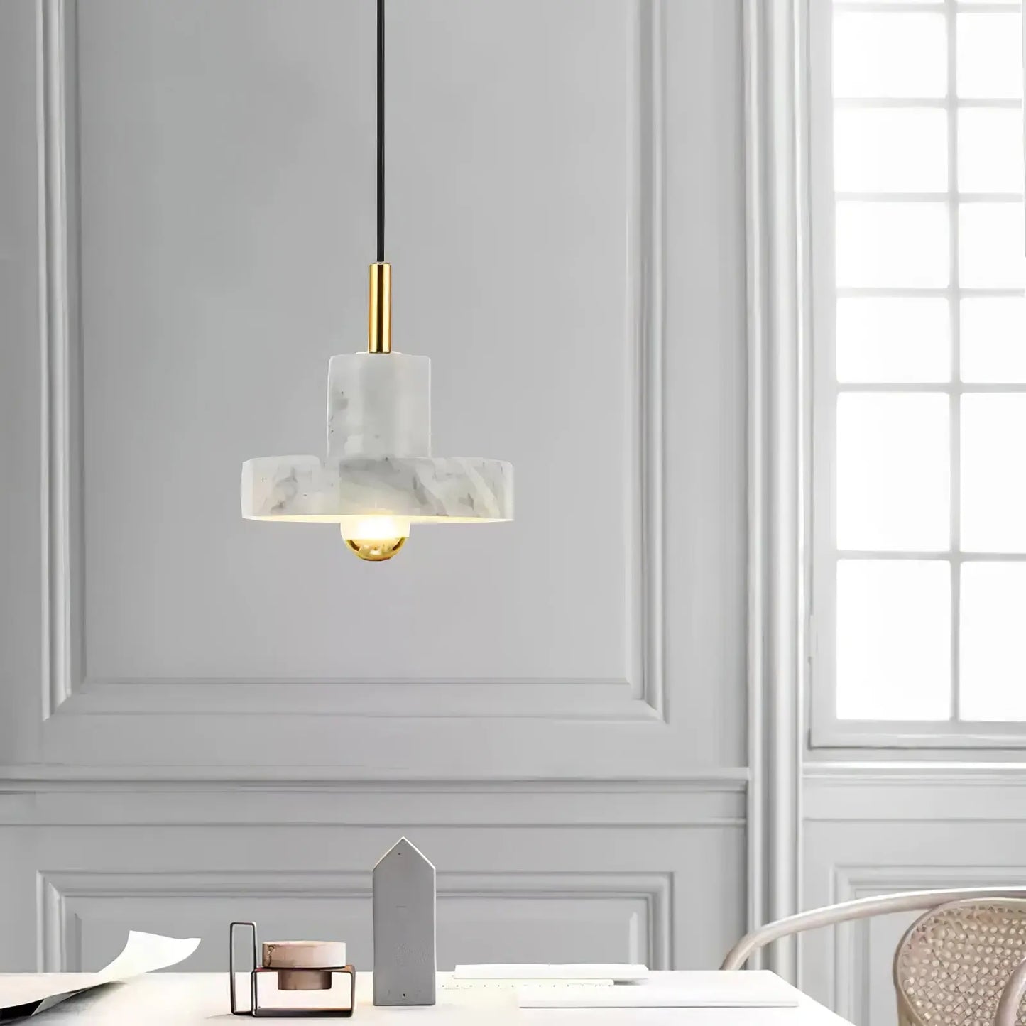 AuraLight - Elegant Marmor Pendellampe for Stilig Belysning Motelys