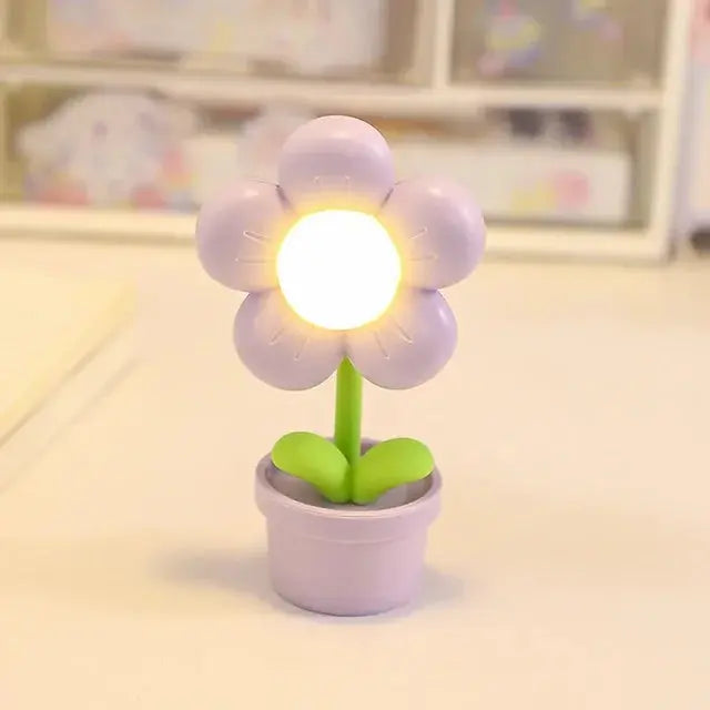 GlowPetal - Sjarmerende Blomsterformet Bordlampe for Koselig Belysning Motelys