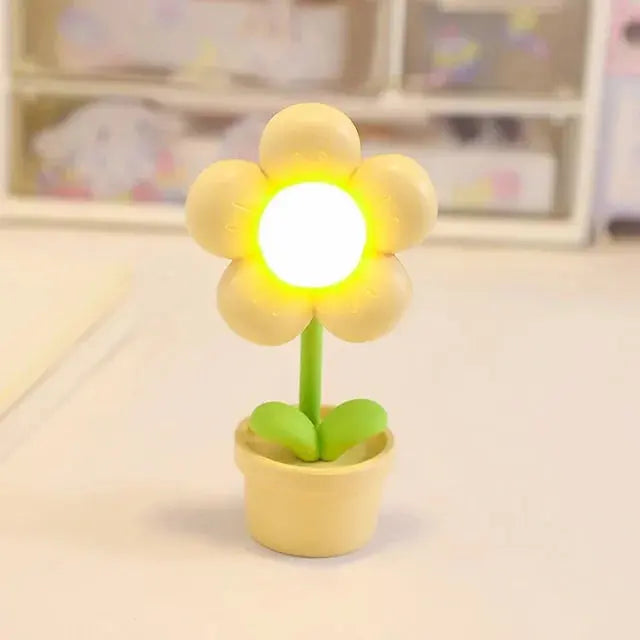 GlowPetal - Sjarmerende Blomsterformet Bordlampe for Koselig Belysning Motelys