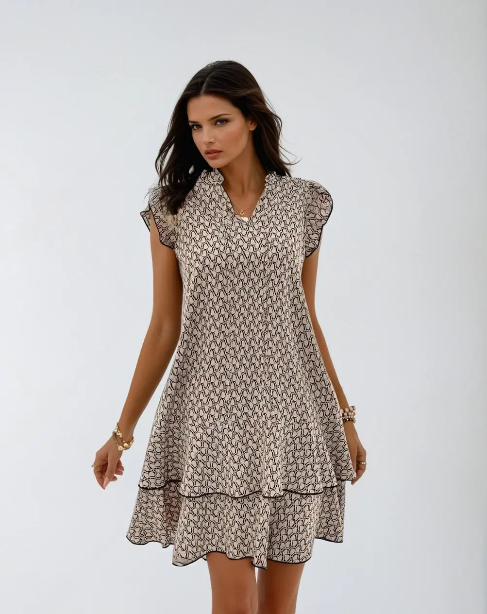 ChicTrend - Midikjole for Kvinner med Stil og Eleganse Motelys