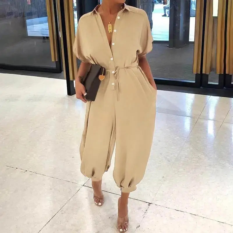 TrendyWear - Stilig Jumpsuit med V-hals for Et Moderne Utseende Motelys