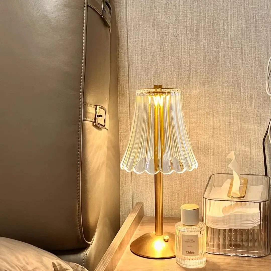 BrightBeam - Praktisk LED-bordlampe USB-oppladbar for Hjemmet Motelys