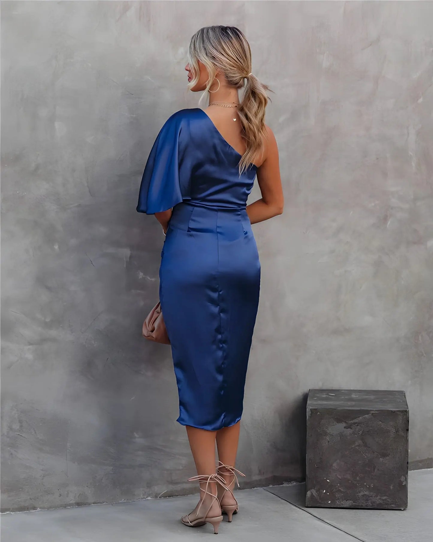 SilkSensation - Cocktail-Solkjole I Silke For Elegante Anledninger Motelys