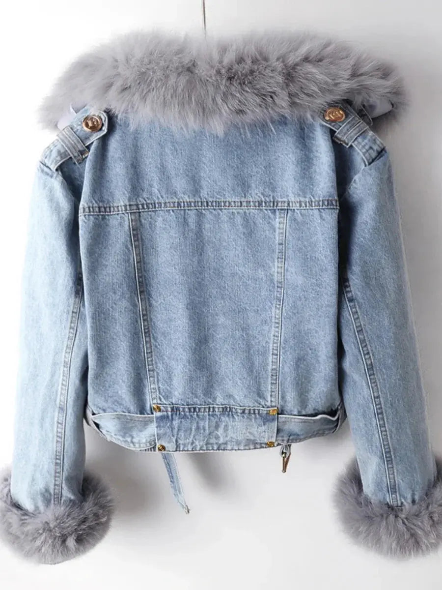 ChicLayer - Stilfull Denimjakke med Pelskrage for En Trendy Look Motelys
