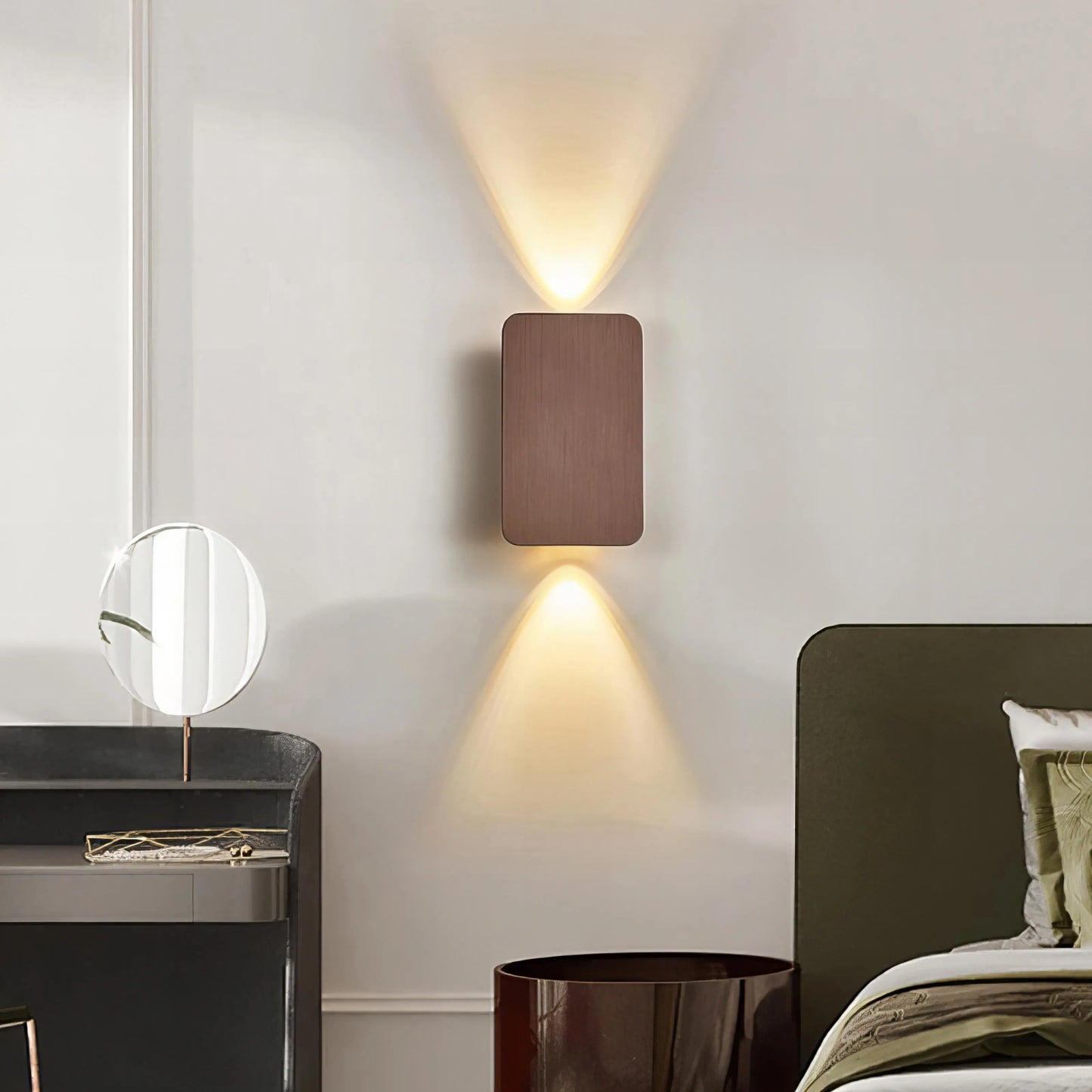 LumenArt - Rektangelformet Vegglampe for Elegant Belysning Motelys