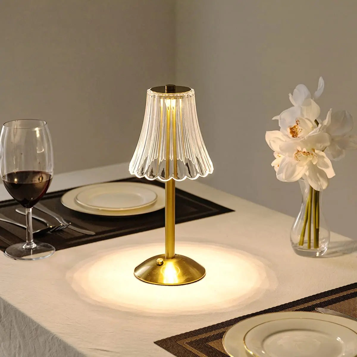 BrightBeam - Praktisk LED-bordlampe USB-oppladbar for Hjemmet Motelys
