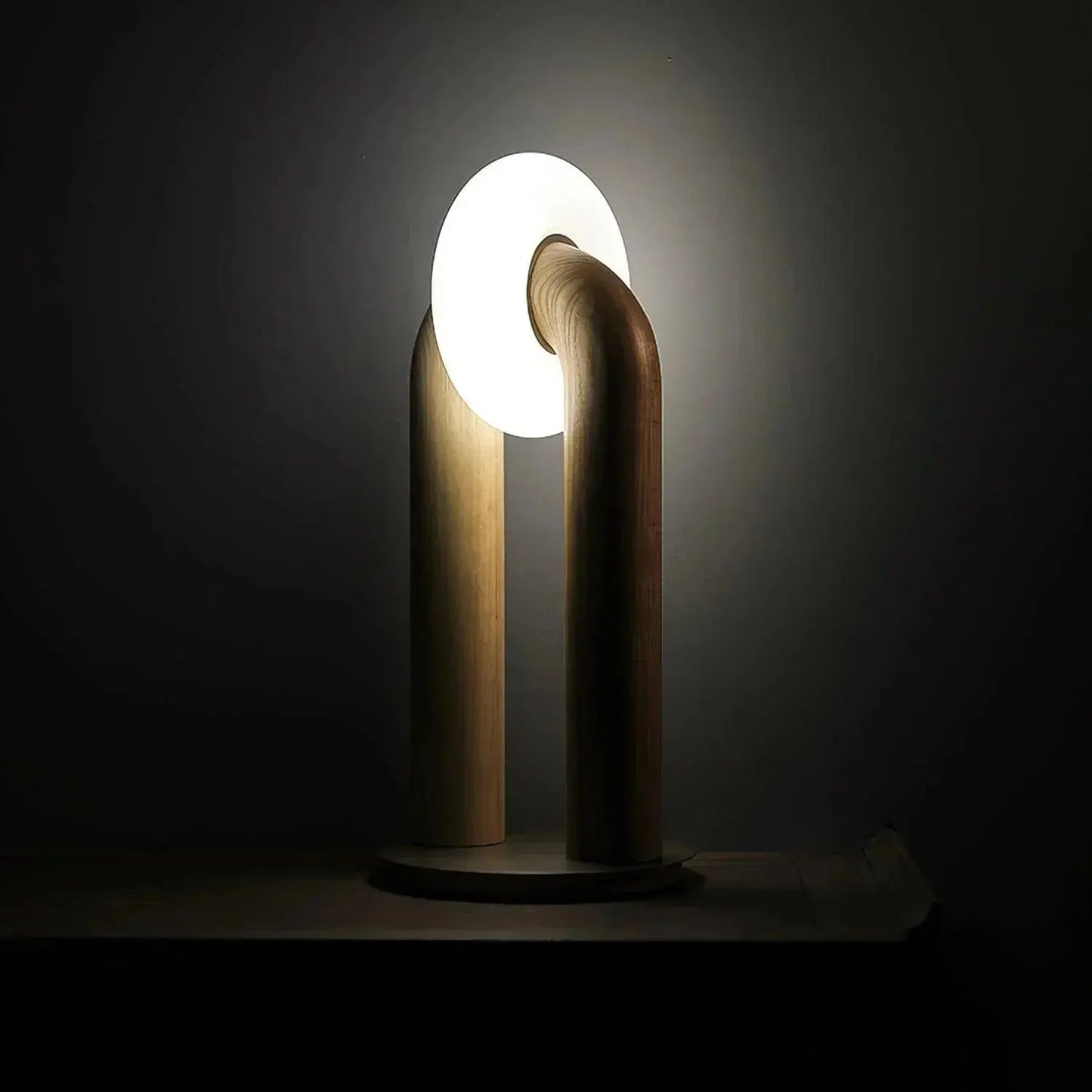 BrightNest - Elegant Trådløs Bordlampe for Moderne Innredning Motelys