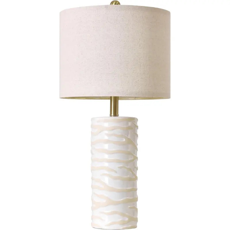 LumaGlow - Stilig Hvit Bordlampe i Keramikk for Koselig Belysning Motelys