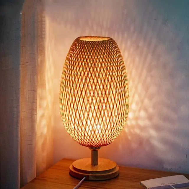 BambooGlow - Unik Bordlampe i Bambus for Hjemmet Ditt Motelys
