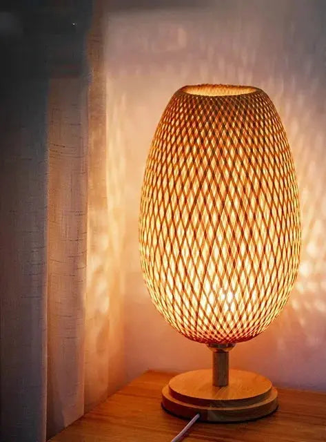 BambooGlow - Unik Bordlampe i Bambus for Hjemmet Ditt Motelys