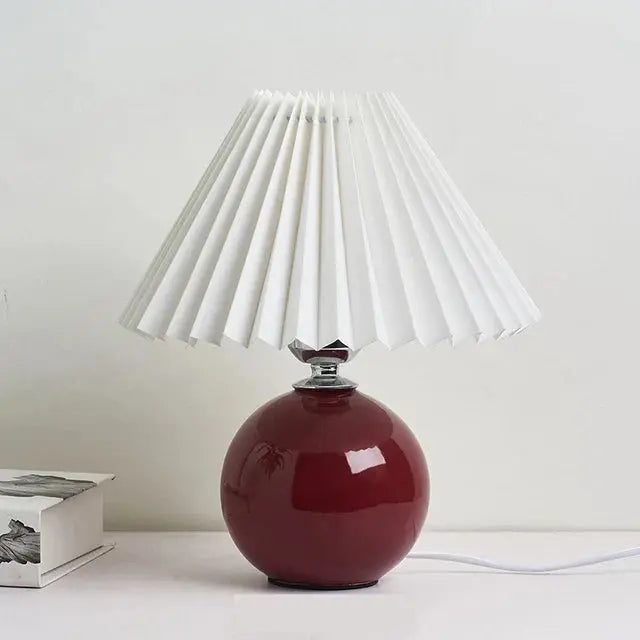PlisseLuxe - Elegant Bordlampe med Plisseringer for Ditt Hjem Motelys