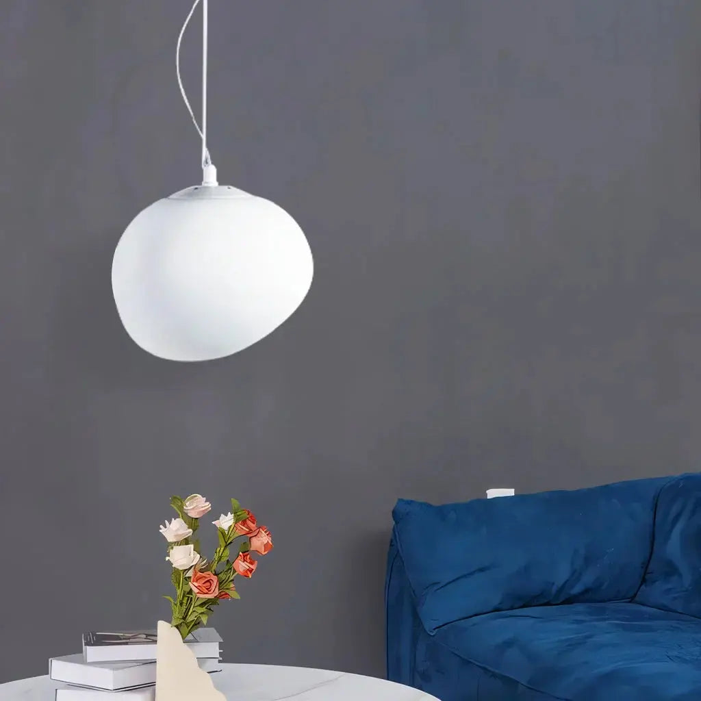 LunaGlow - Stilig Hvit Pebble Pendellampe for Unike Rom Motelys