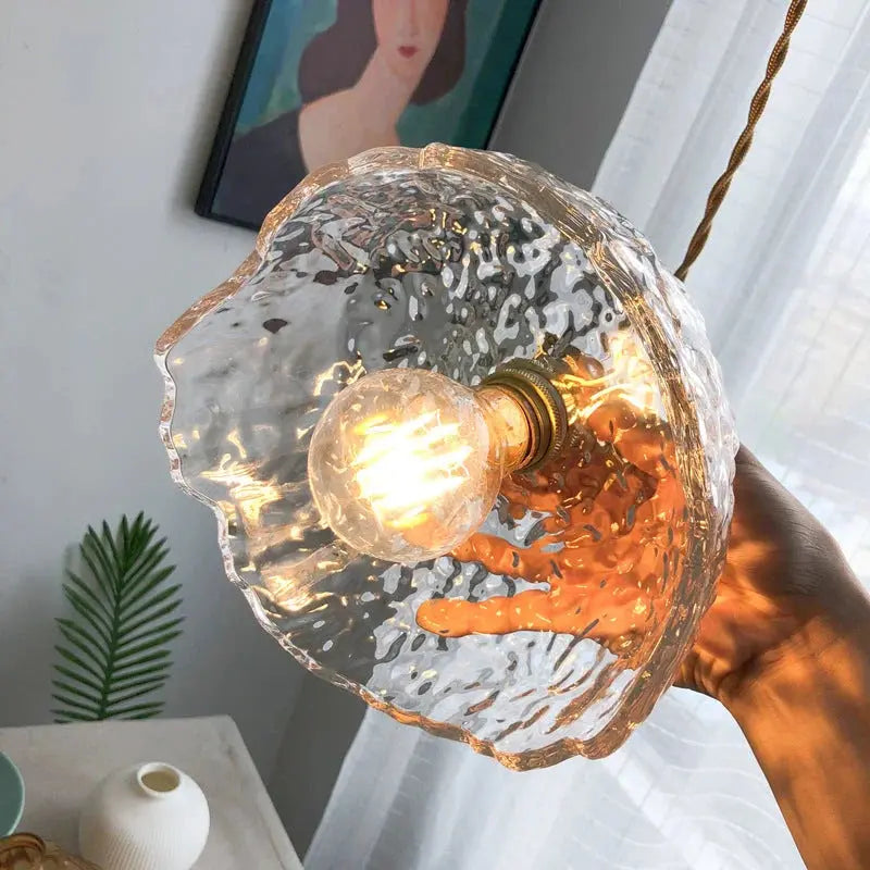 BrassGlow - Elegant Pendellampe i Messingglass for Stilfulle Rom Motelys