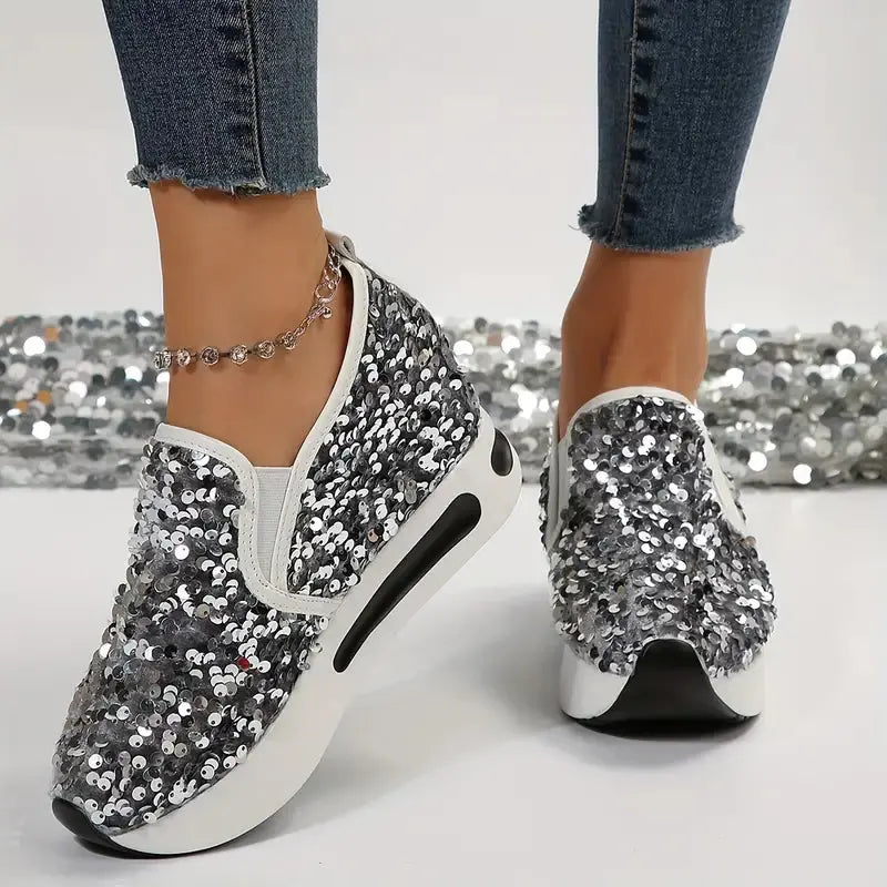 ChicRise - Trendy Slip On Kilehæl for Elegante Anledninger Motelys