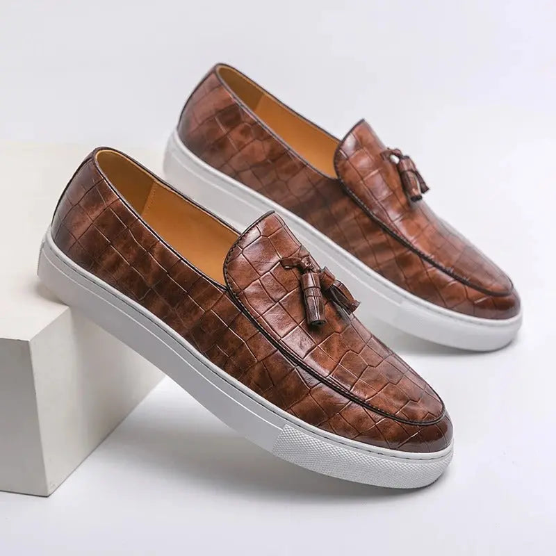 TrendStep - Sofistikerte Loafers for Menn som Holder Stilen Motelys