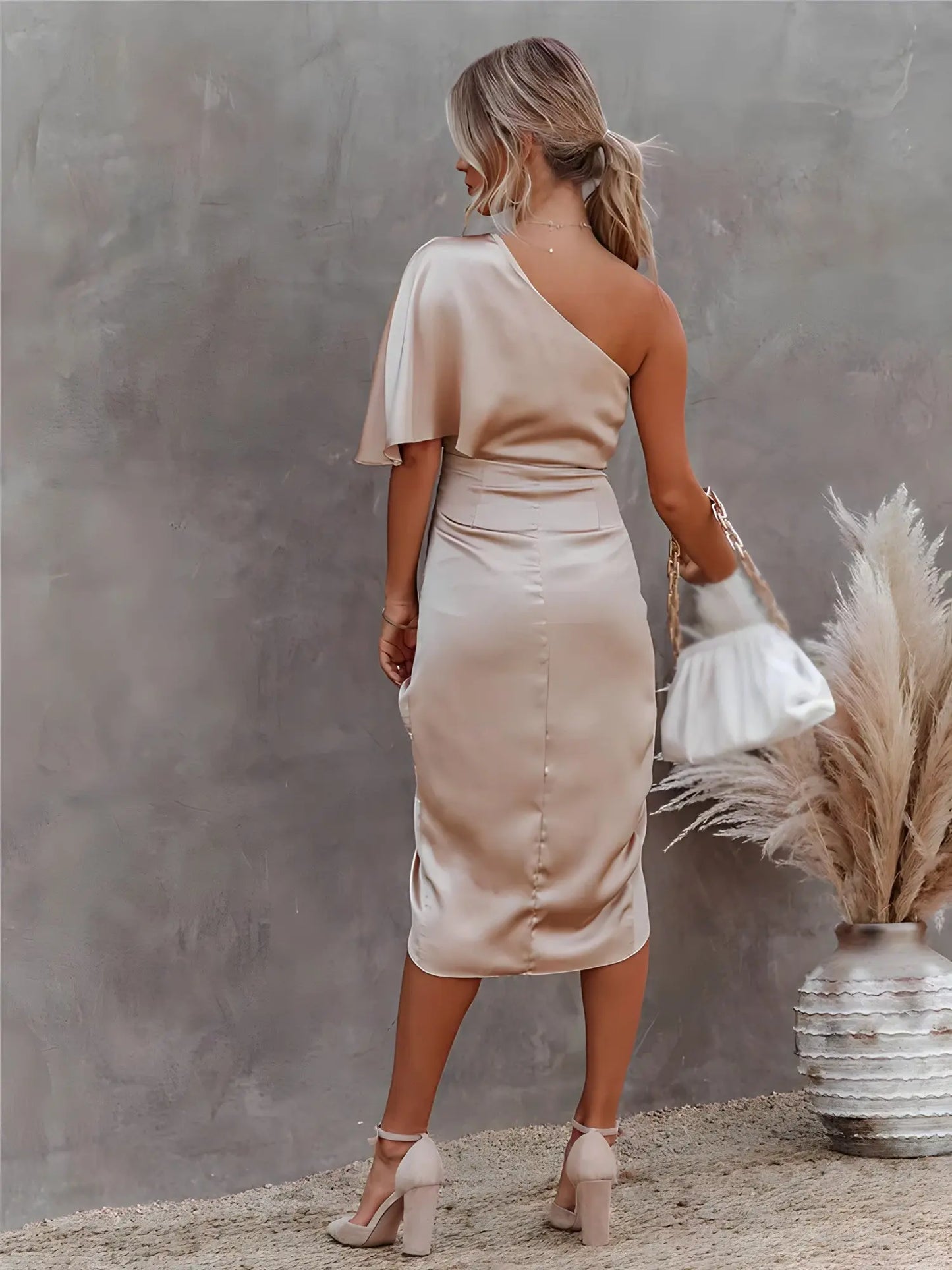 SilkSensation - Cocktail-Solkjole I Silke For Elegante Anledninger Motelys