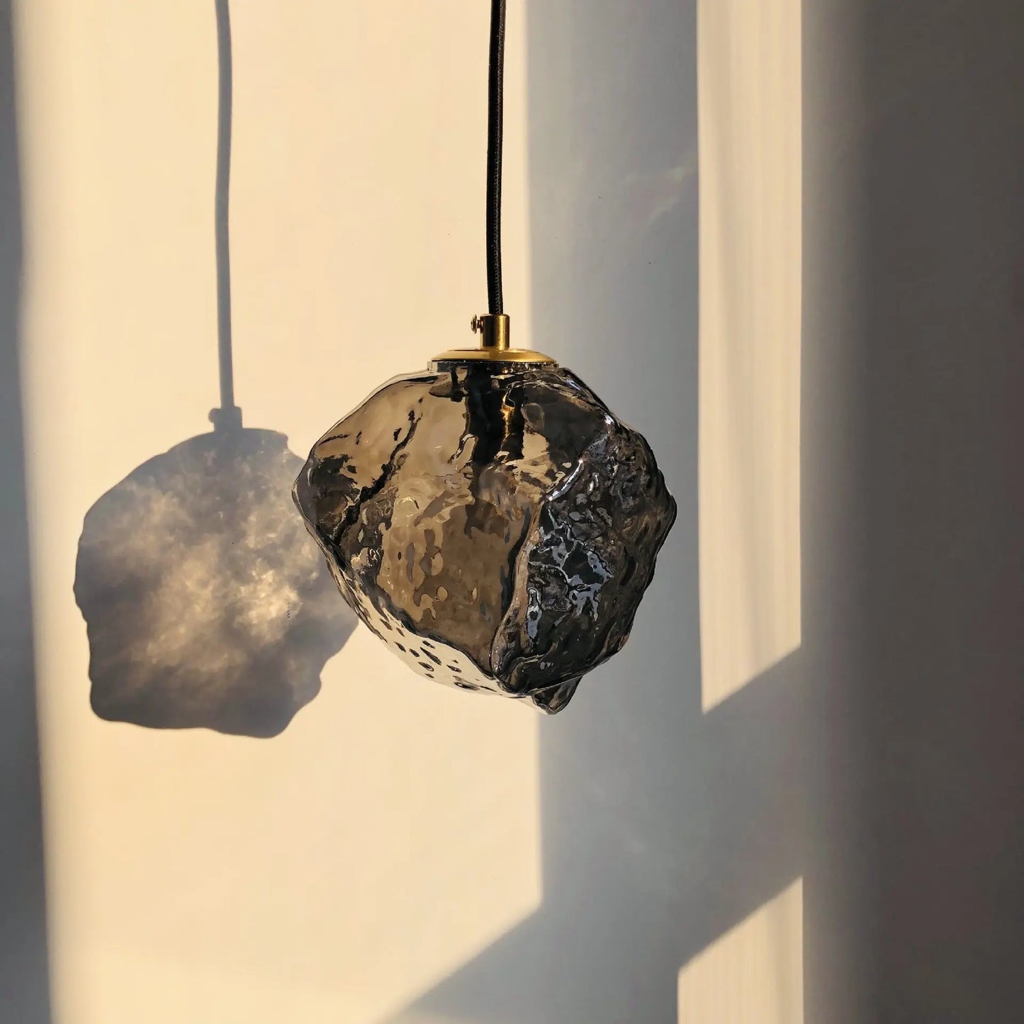 NovaGlow - Stilig Lava Glass Pendellampe for Unik Belysning Motelys