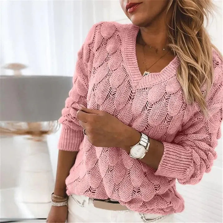 KnitStyle - Heklet Genser med V-Hals for Unik Eleganse Motelys