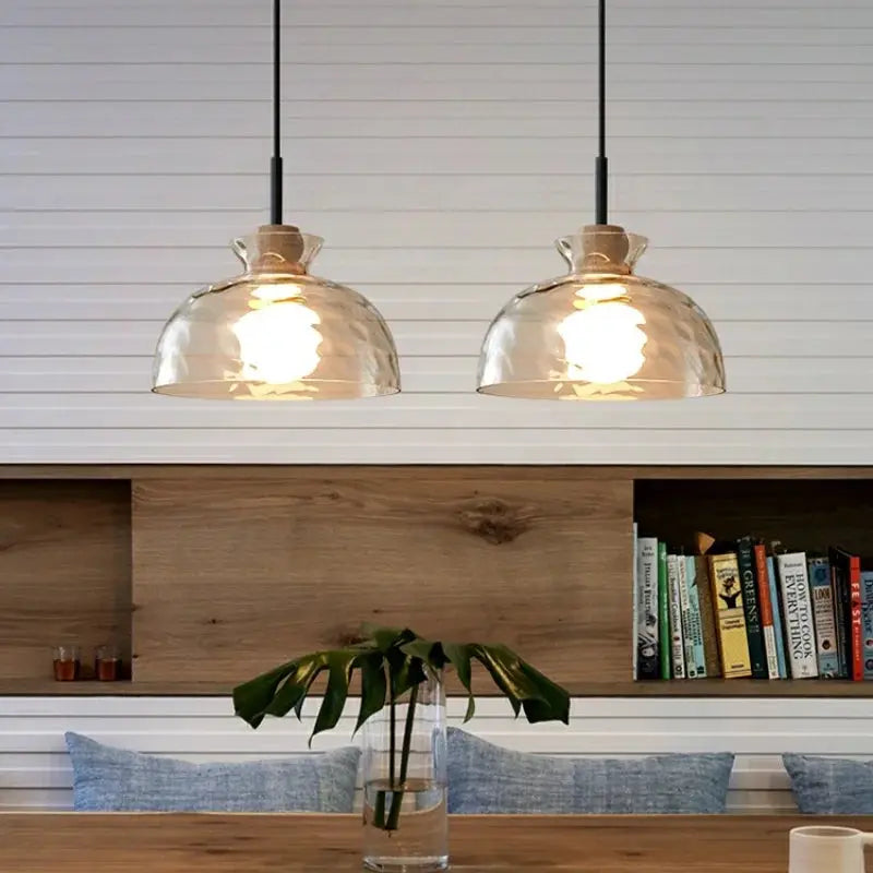 LuxeGlow - Stilig Glass Pendellampe i Treoppheng for Moderne Rom Motelys