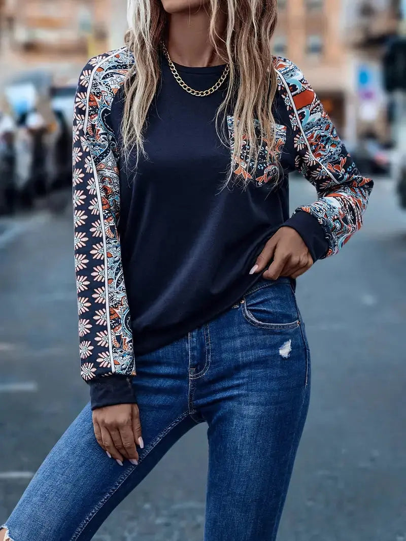 ChicBlossom - Damegenser med Blomstrete Ermer for En Stilfull Look Motelys