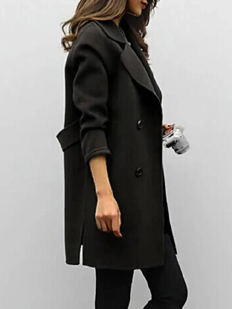 Melissa – Ikonisk ulltrenchcoat med moderne sofistikasjon Motelys