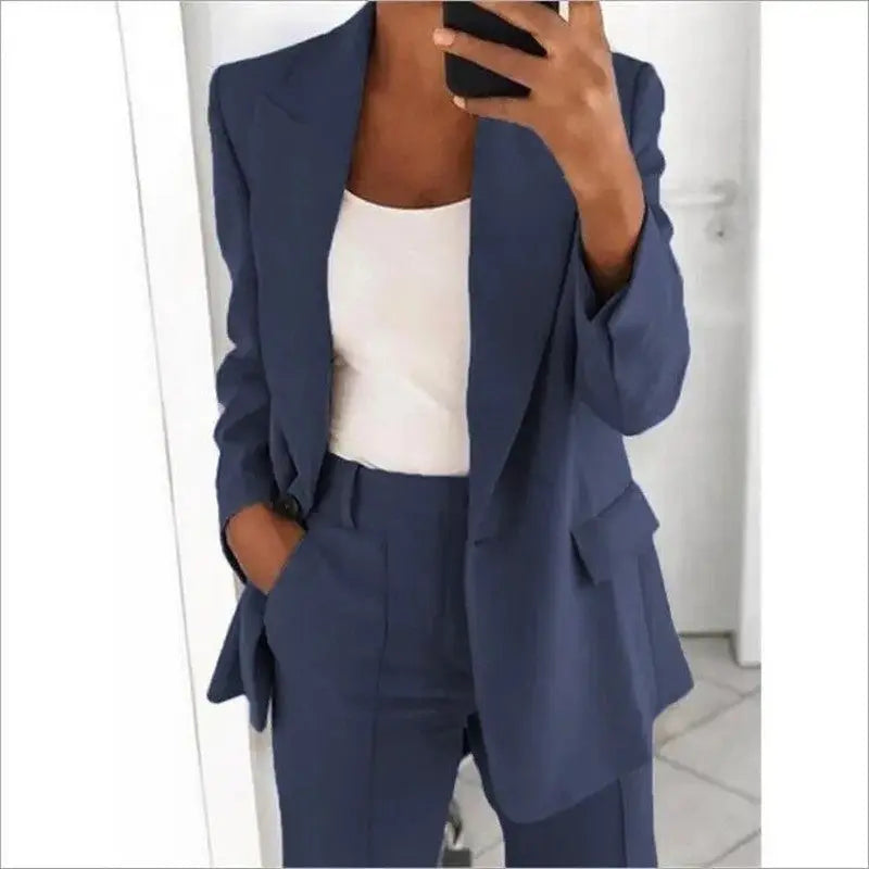 Sophia - Skreddersydd Blazersett for Tidløs Eleganse Motelys